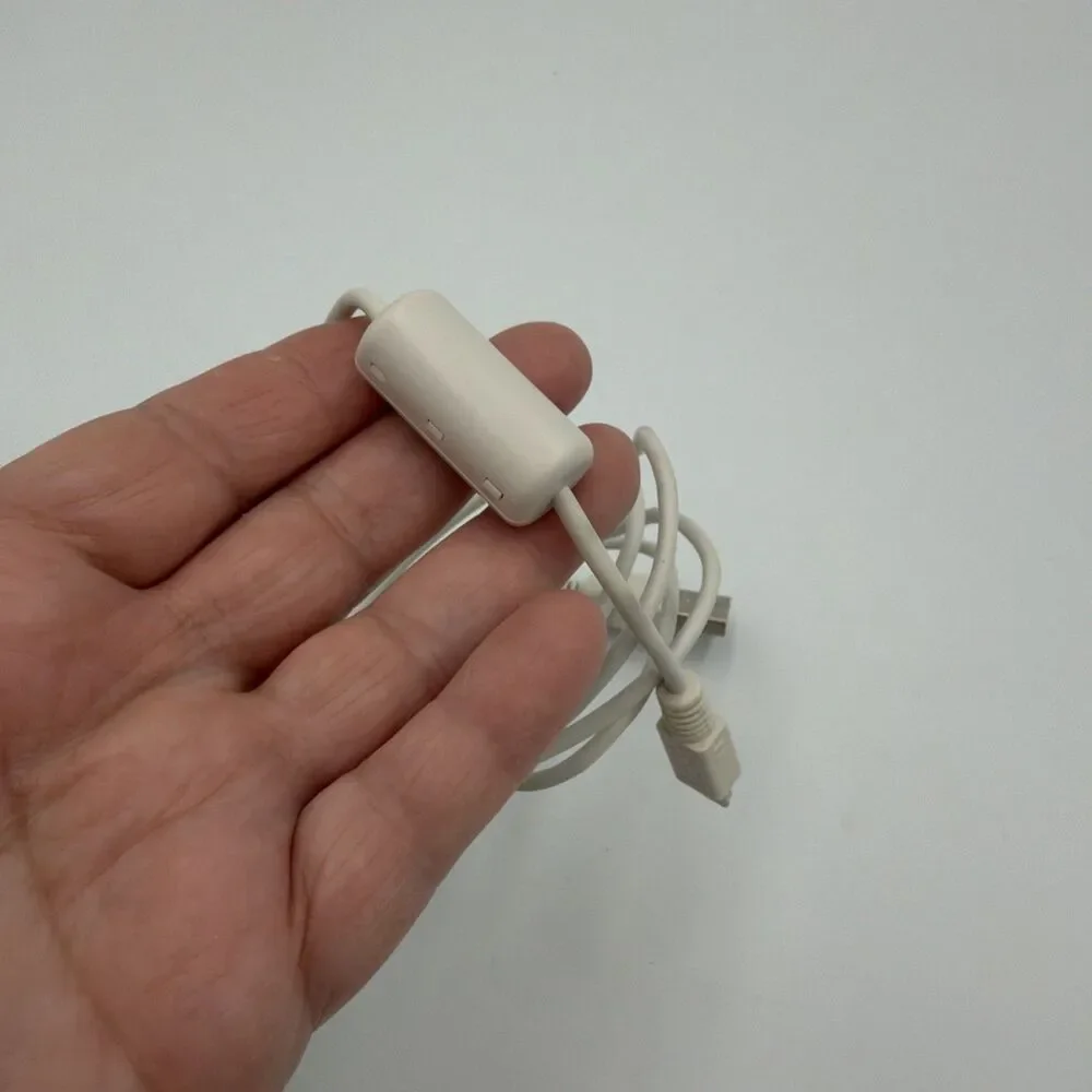 Canon Camera Data Transfer Interface USB Mini Cable Cord E52828-DG White. GUC